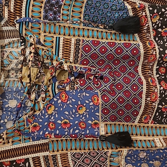 American Eagle Outfitters NWT Colorful Floral Blouse Adult S - Picture 3 of 7